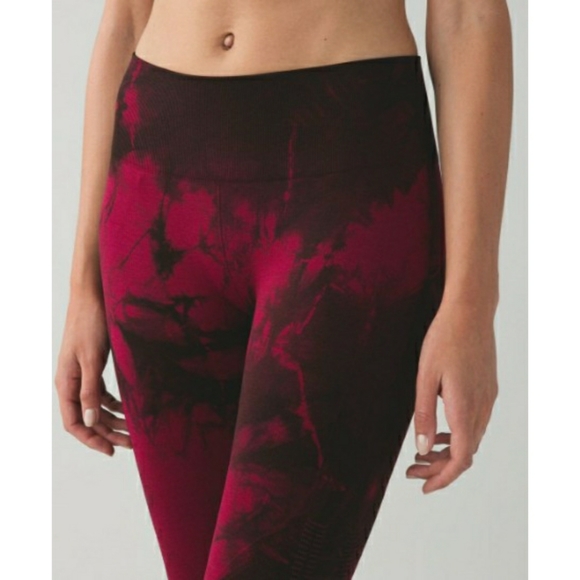 Lululemon In The Flow Crop II - Picture 3 of 9